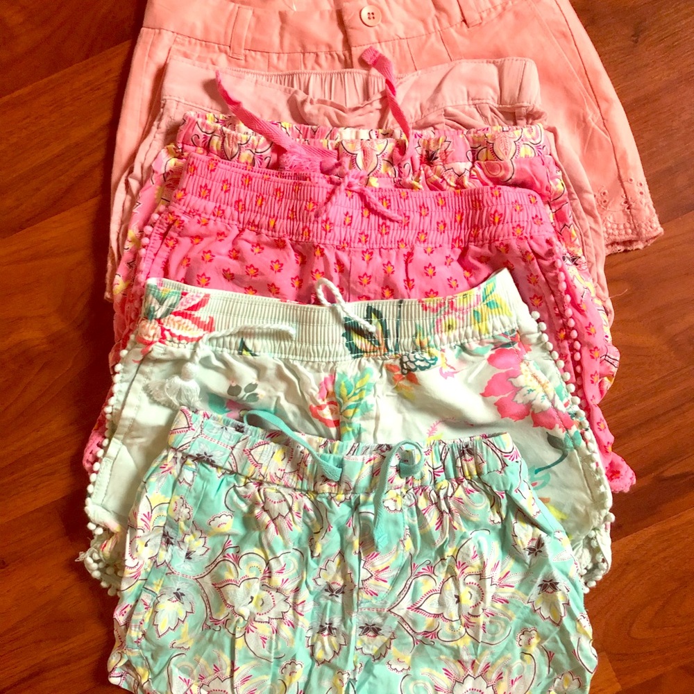 Gap bundle size 6/7 of summer shorts (girl)